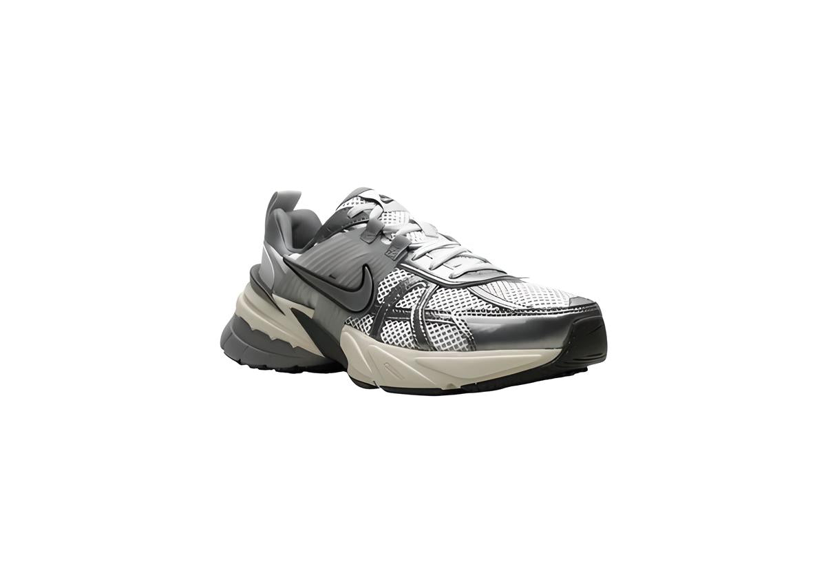 Nike V2K Run "Platino Puro/Gris Lobo"