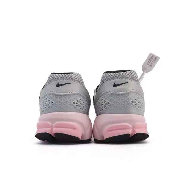 NIke Zoom Vomero 5 Pink